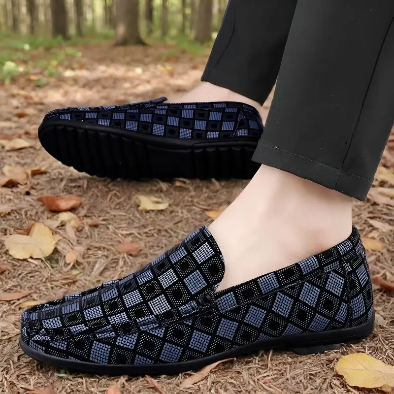 Four Seasons Men's Non-slip and Wear-resistant Loafers Fashion Casual Lazy One-Pedal Doudou Shoes Men's Business Shoes