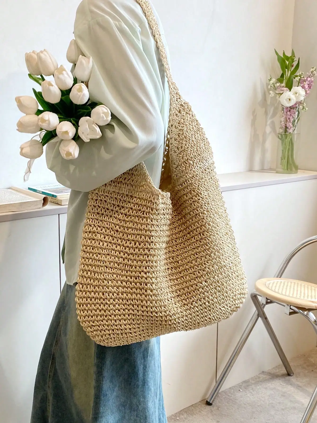 Summer Beach Resort Fashion Straw-Woven Ladies Large-Capacity Shoulder Bag WIth Hand-Woven Beach