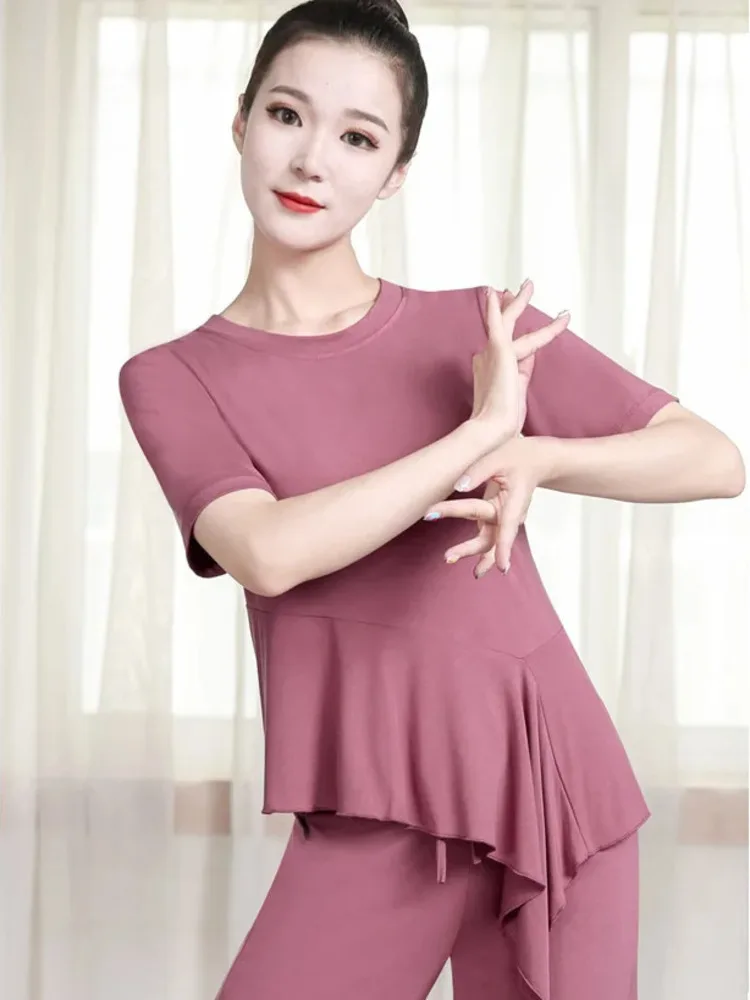 Jednokolorowy asymetryczny top do tańca z falbanką dla kobiet – elegancki kostium sceniczny do występów klasycznych
