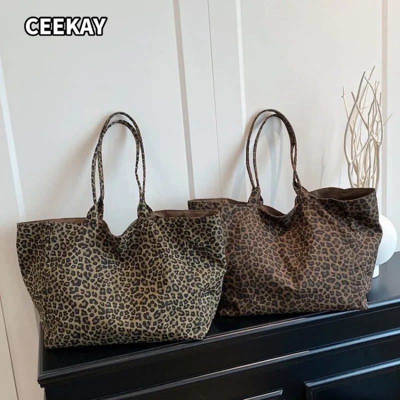 CEEKAY Women's Tote Bag Leopard Print Canvas Shoulder Handbag Large Capacity Open Top Casual Daily Commute Fashion