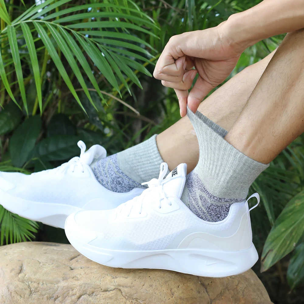 3 أزواج من الجوارب الرياضية الممتصة للرطوبة ذات النعل السميك للجنسين مع قيعان مبطنة مثالية للجري والرياضات الاحترافية EUR35-50