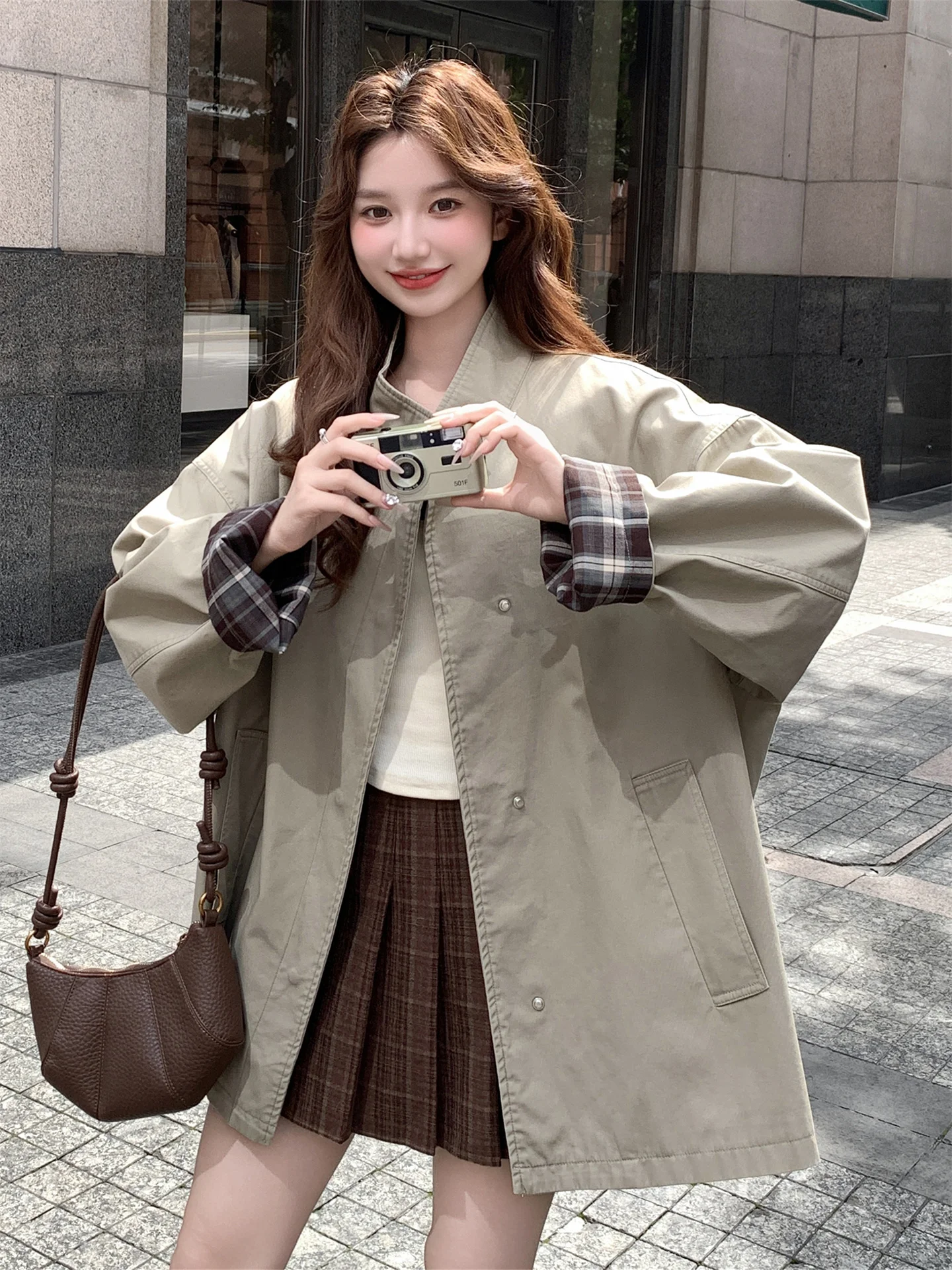 kaki-ort-manteau-jaet-femmes-briti-sle-printemps-nouveau-design-sens-super-beau-trajet-coupe-ample-plie-ket-manteau