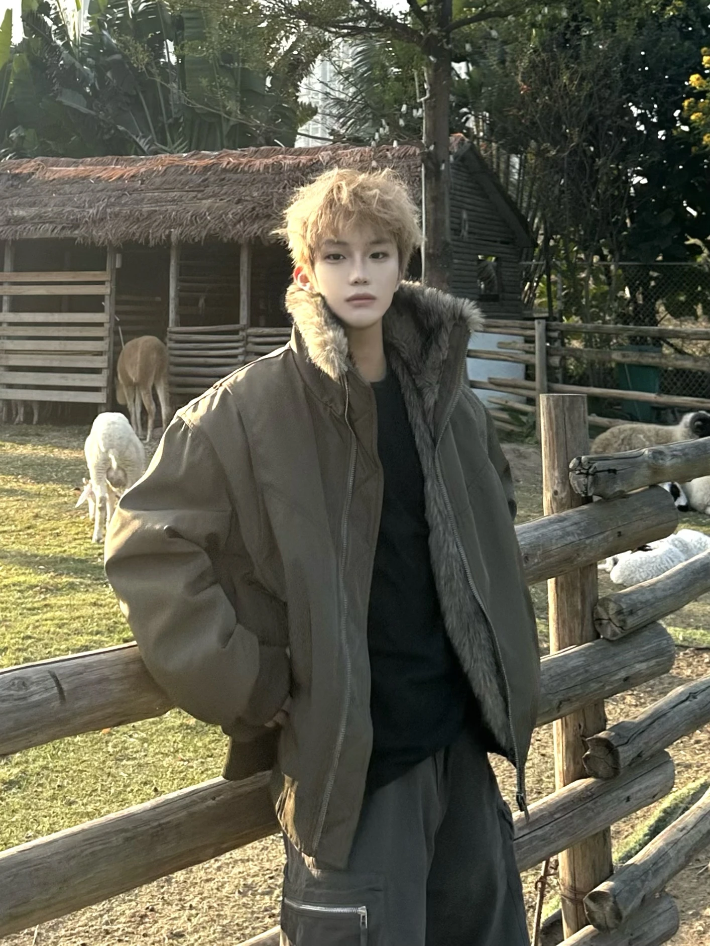 

Thiened Faux Fur Collar Cotton Jaet Men's Women's Autumn Winter Warm Casual Sle Regular Sve Length Hooded Coat