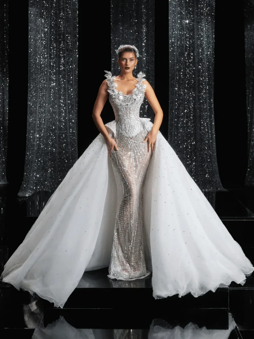 Perles de luxe paillettes robe de mariée paillettes Appliques sans manches robe de mariée longueur de plancher robes de mariée personnalisées