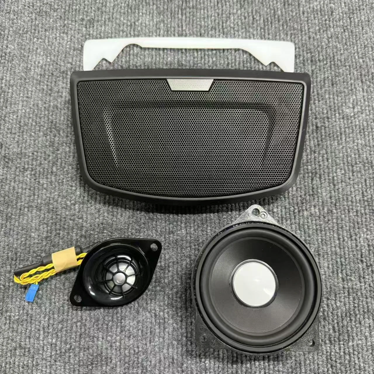 Car Center Console Speaker Cover Kit for Bmw F30 F31 F32 F34 3GT 3 4 Series Dashboard Loudspeaker Midrange Speakers with Tweeter