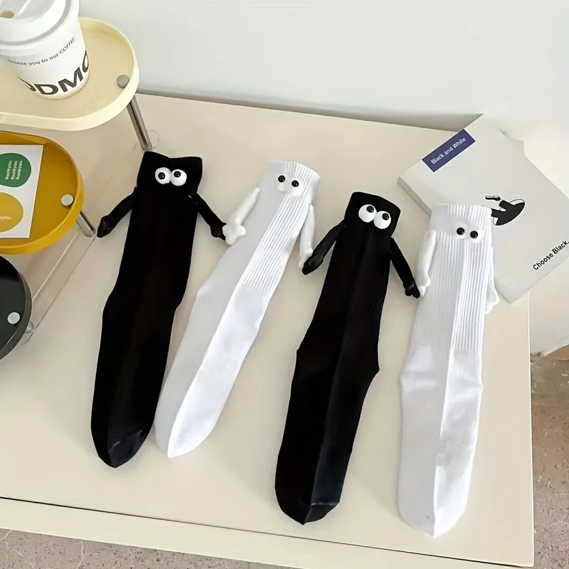 Funny Magnetic Couple Socks 3D Googly Eyes Design Hands Can Hold Each Other Soft Cotton Mid‑Calf Socks for Men Women