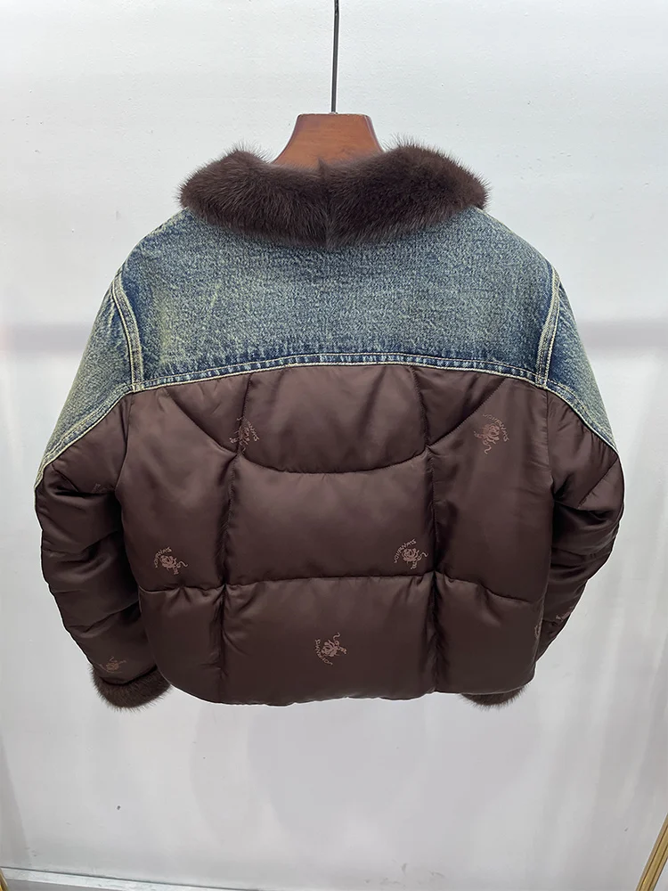เสื้อแจ็คเก็ตขนเป็ดสำหรับผู้หญิง ฤดูหนาว ปี 2025  ตกแต่งด้วยขนมิงค์ธรรมชาติ  ผ้าเดนิม  งานปักหรูหรา