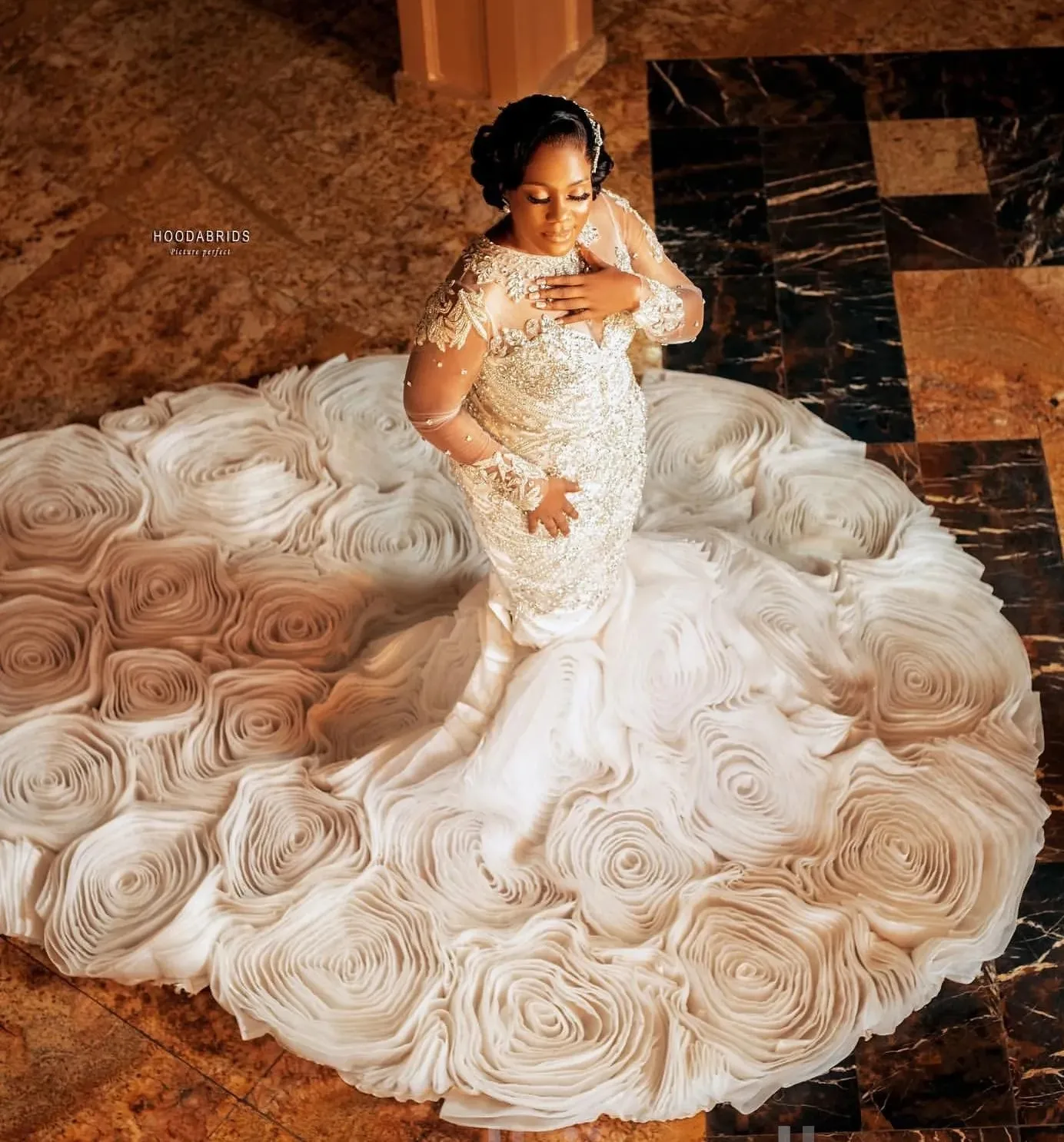 Luxury Mermaid Wedding Dress 2026 O-neck Beaded Crystals Tiers Flowers Train Bridal Bride Gowns Arabic Vestidos De Noiva