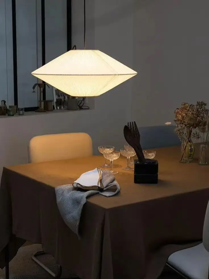 Japanese Wabi Sabi Ceiling Pendant Light White Pleated Fabric Chandelier Hanging Lamp for Dining Table Living Room Homestay Deco