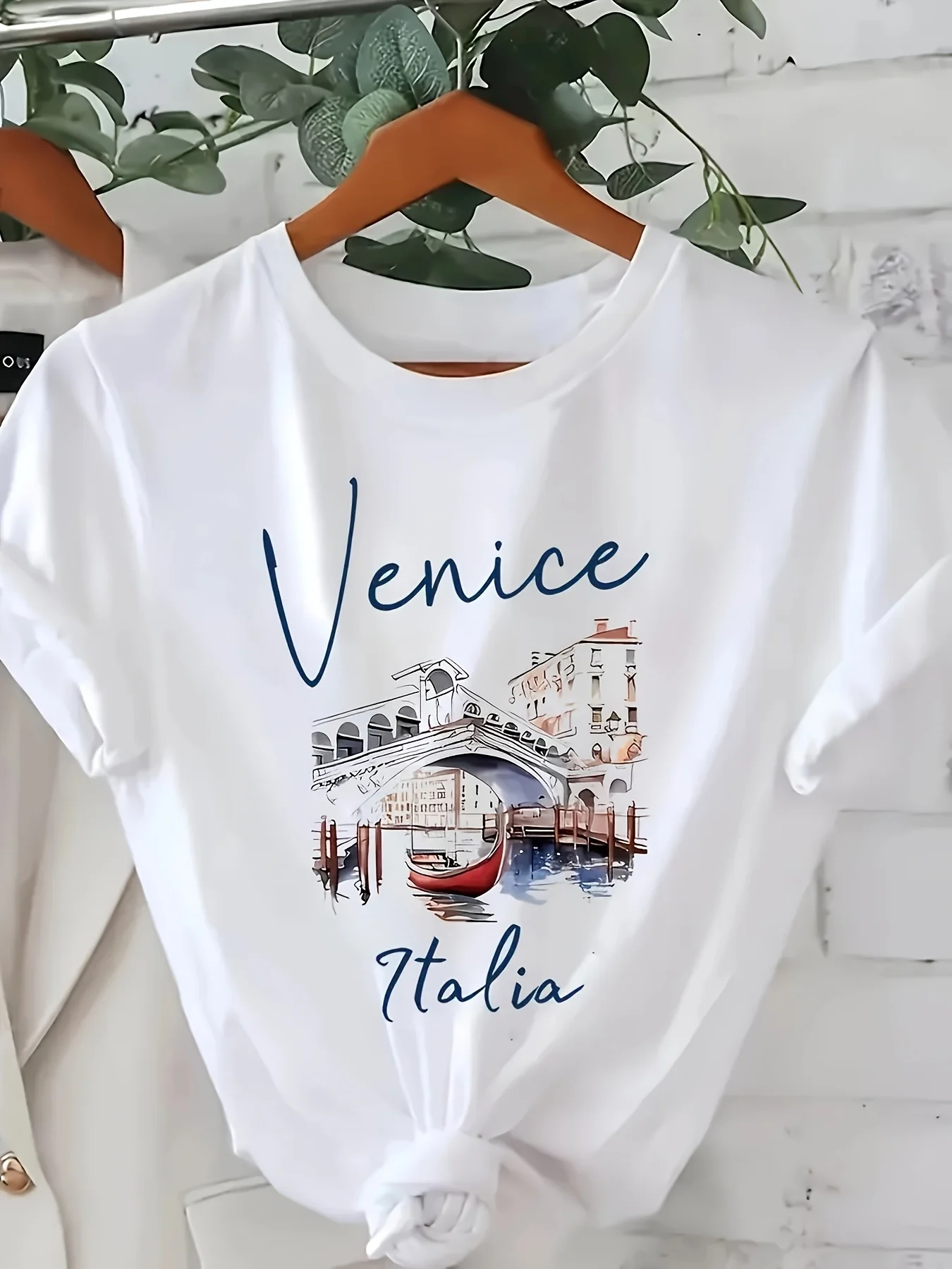 Camiseta casual feminina com estampa gráfica de Veneza Itália com Rialto Bridge Gondola Design Camisetas femininas com estampa de letras
