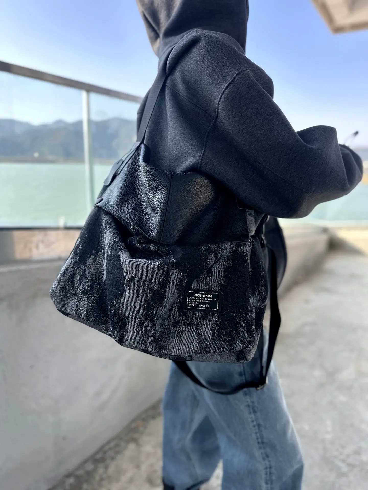 European And American Fashion Top Layer Cowhide Denim Fabric Pattern Splicing Large Capacity Single Shoulder Diagonal Cross Bags