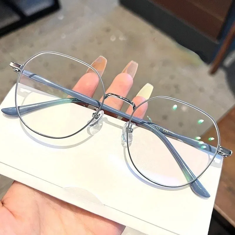 Neue Koreanische Metall-Brillen mit Flachem Gestell für Damen und Herren, Anti-Blaulicht/Strahlenschutz-Brille – Detail 3