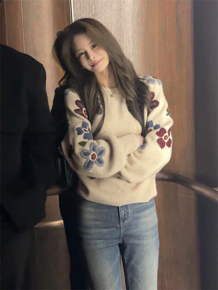

Artistic Embroidered Flower Women's Knitwear Spring Faion Unique Sli Long Sve Crew Ne Sweater Comfortable Soft Fabric