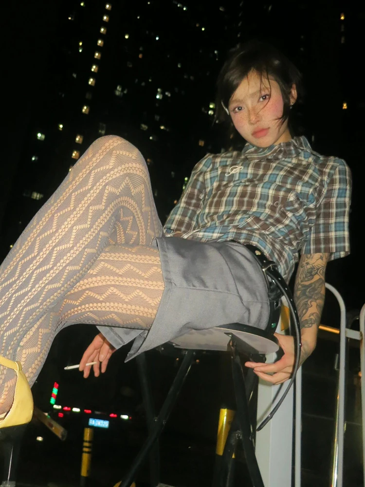 Letnie kobiety w stylu Vintage koreańska moda styl Preppy koszule w szkocką kratę bluzki z krótkim rękawem krótki Top 2000s estetyczny uroczy rdzeń