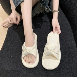 Sandals on Beach Open Toe Rubber Flat Woman Slippers Word Slides Shoes for Women Off White with Bow Outside House Home Luxury B