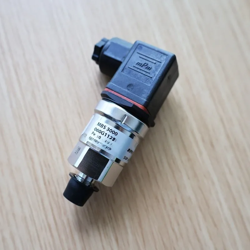 الأجزاء مناسبة لمستشعر ضغط Danfoss MBS3000 060G1125 للمياه والغاز والزيت