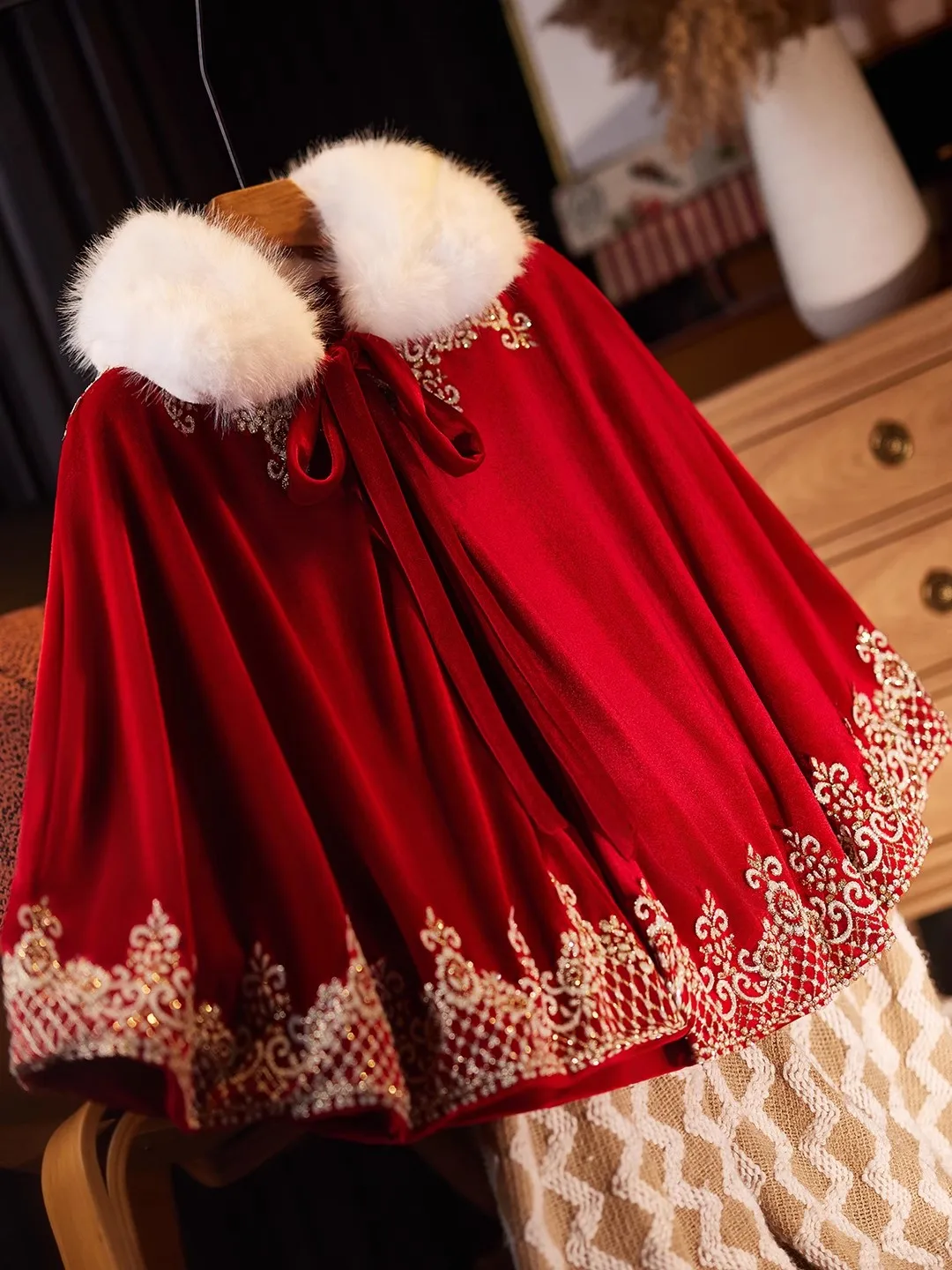 Women's Autumn Winter Vintage Thicken Warm Faux Fur Red Vetvet Pashmina Female Autumn Winter Shawl Cloak Winter Collar R3510