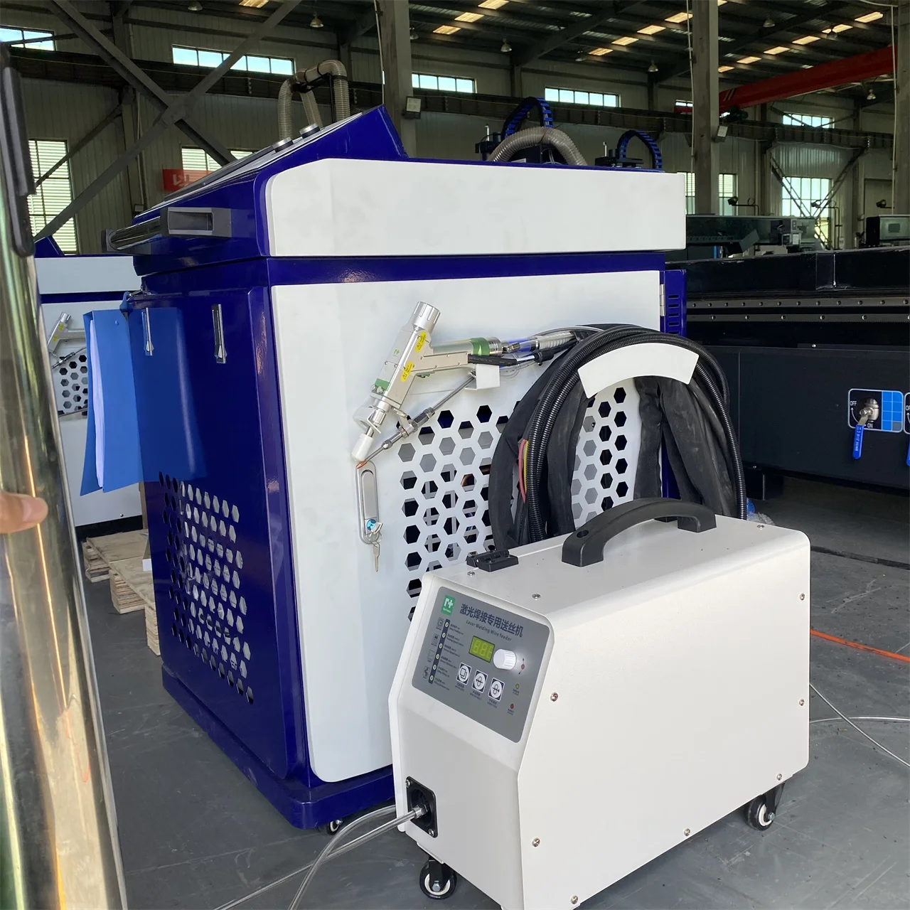 YOUHAO Mini Portable Handheld Metal Stainless Steel Optical Fiber Mold Laser Welders Welding Cleaning Hine