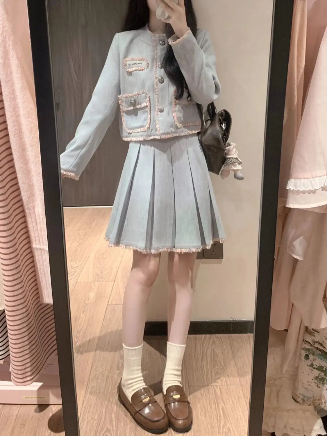 

Нишевый уличный Модный комплект для весны и осени: уникальный дизайн, потертая короткая куртка и плиссированная юбка, комплект из двух предметов, высокое качество