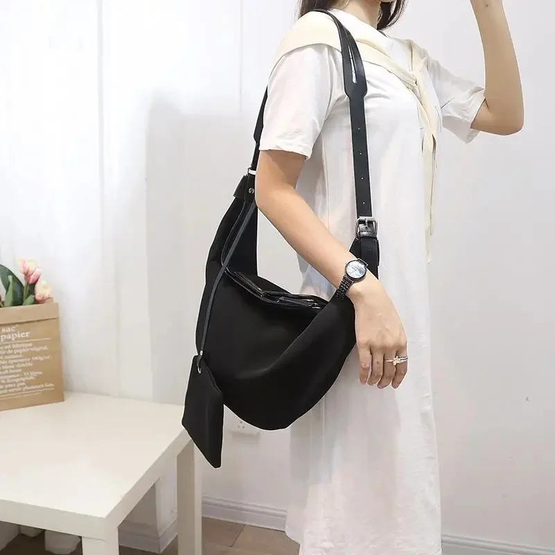 

New Oxford cloth bag versatile crossbody bag large capacity casual single shoulder women's bag crescent bag upgrade