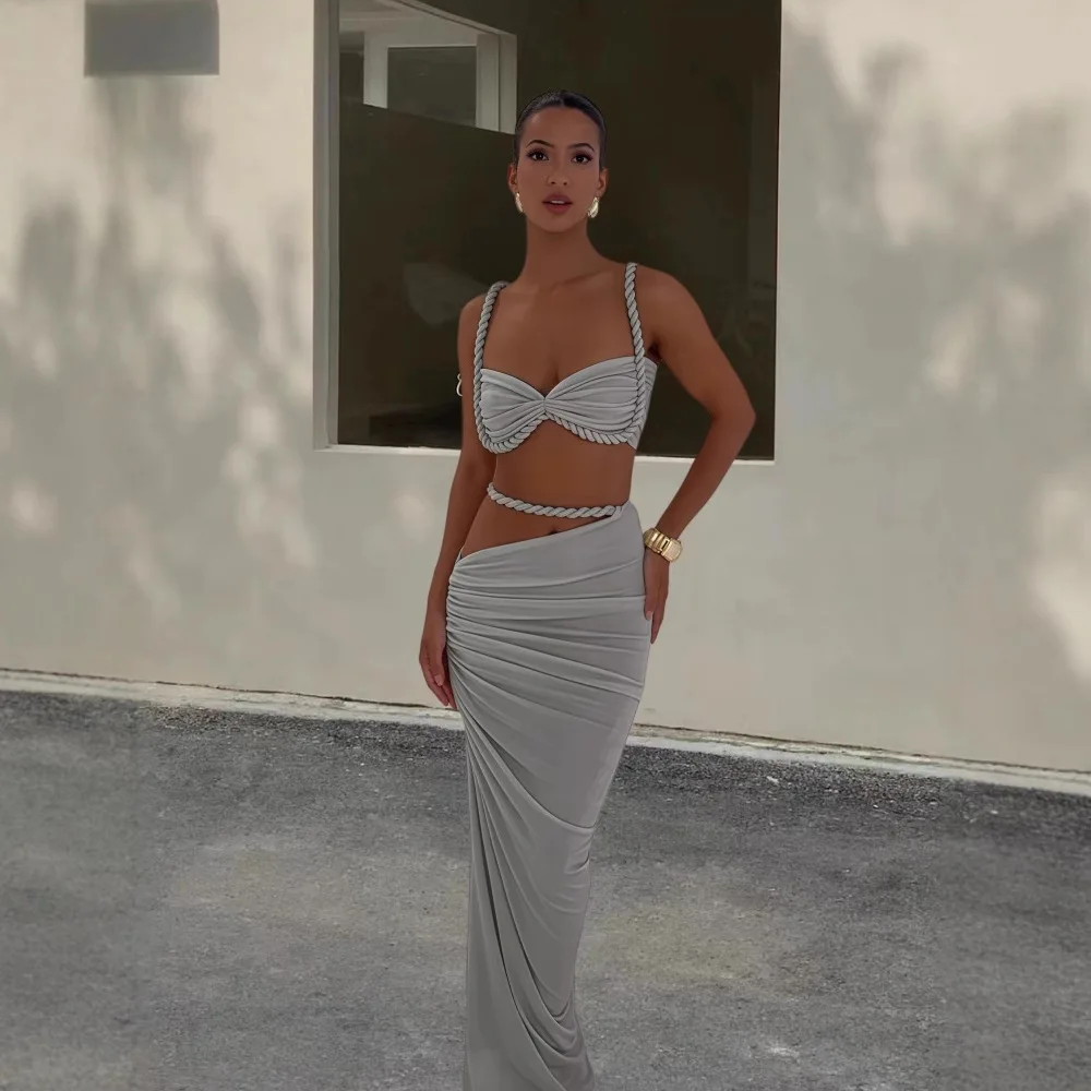 

Женский купальник для пляжного отдыха, весна 2024, новый сексуальный комплект из двух предметов с открытой спиной и шеей, юбка на бедрах