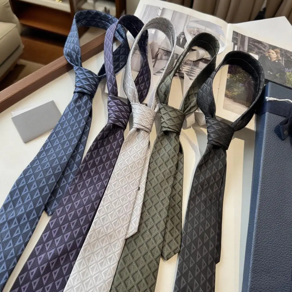 Luxury Quality Men's Ties, Versatile Business Formal Ties, Bow Ties, Classic Groom Ties, Valentine's Day and Father's Day Gifts.