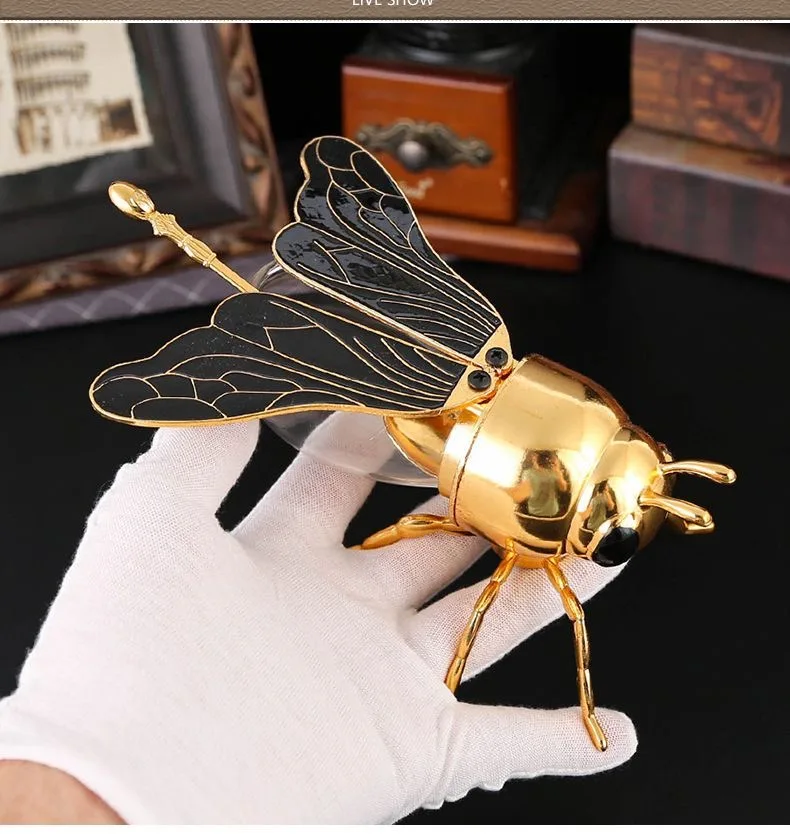 Suitable for home dining table decoration, luxurious bee spoon jar, moisture-proof kitchen seasoning jar, couple gift