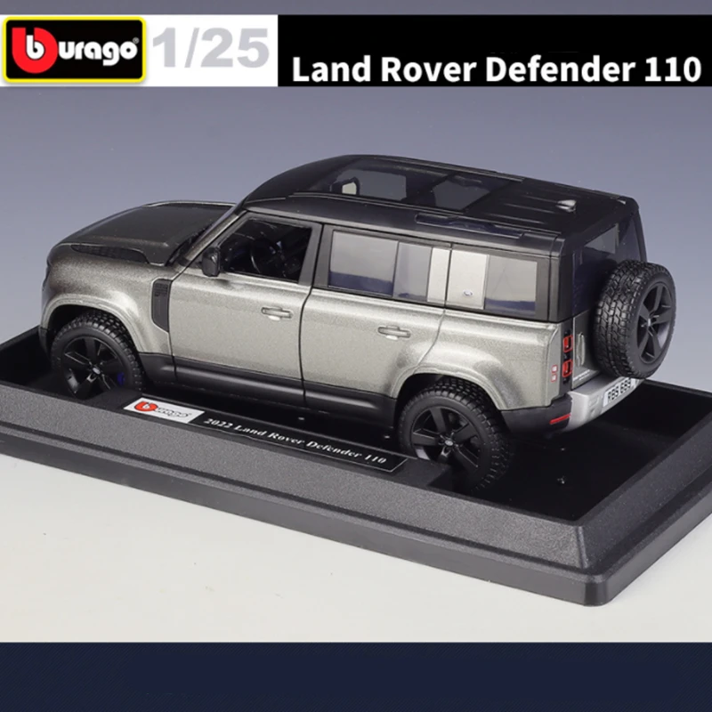 Bburago 1:24 2022 Land Rover Defender 110 SUV Alloy Car Model Diecast Metal Toy Off-road Vehicles Car Model Simulation Kids Gift