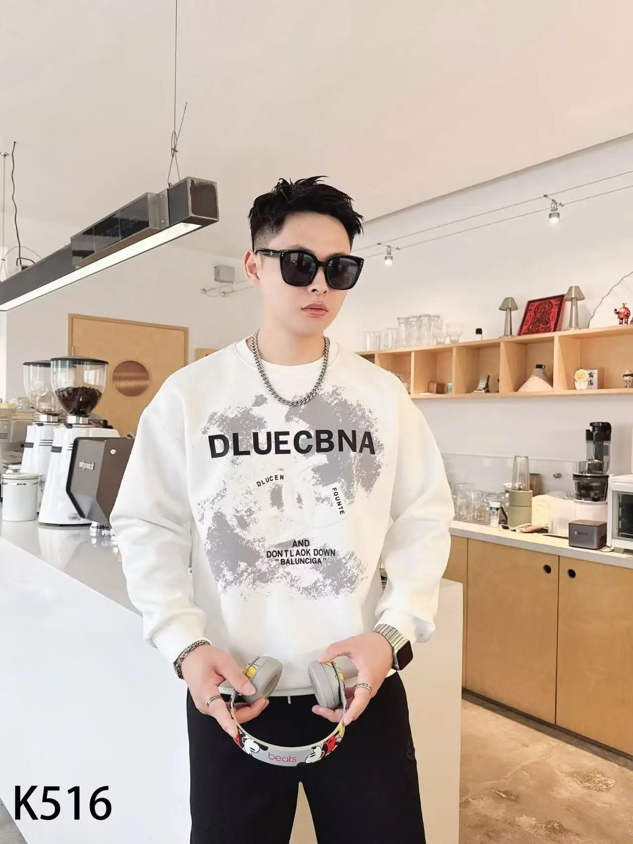 Men's Fashion Casual Sweatshirt American-style Crew Neck Pullover Winter Popular Embossed Loose Street Brand Long Sleeve Clothes