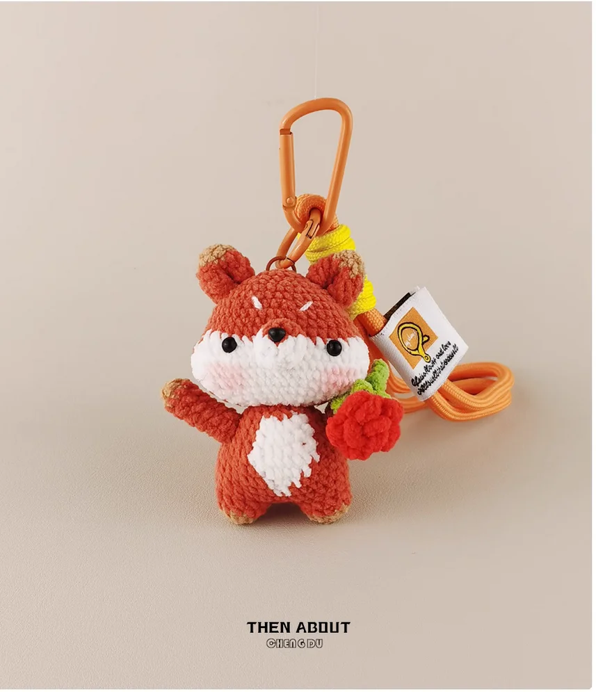 The little prince's little fox looks so cute. The pendant is a key chain gift.