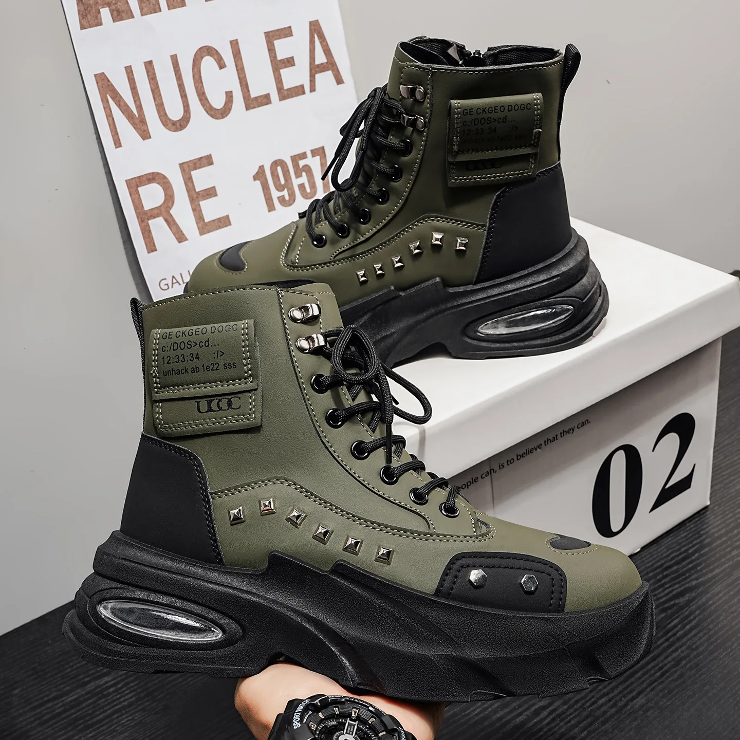 High top men's shoes for autumn and winter, trendy height increasing motorcycle boots, leather casual shoes, outdoor workwear sh
