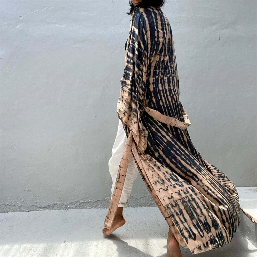 Neues, bedrucktes Langarm-Tunika-Strandkleid mit Gürtel in 10 Farben, Strandkleid, Strandmode, Damen V4521 – Detail 20