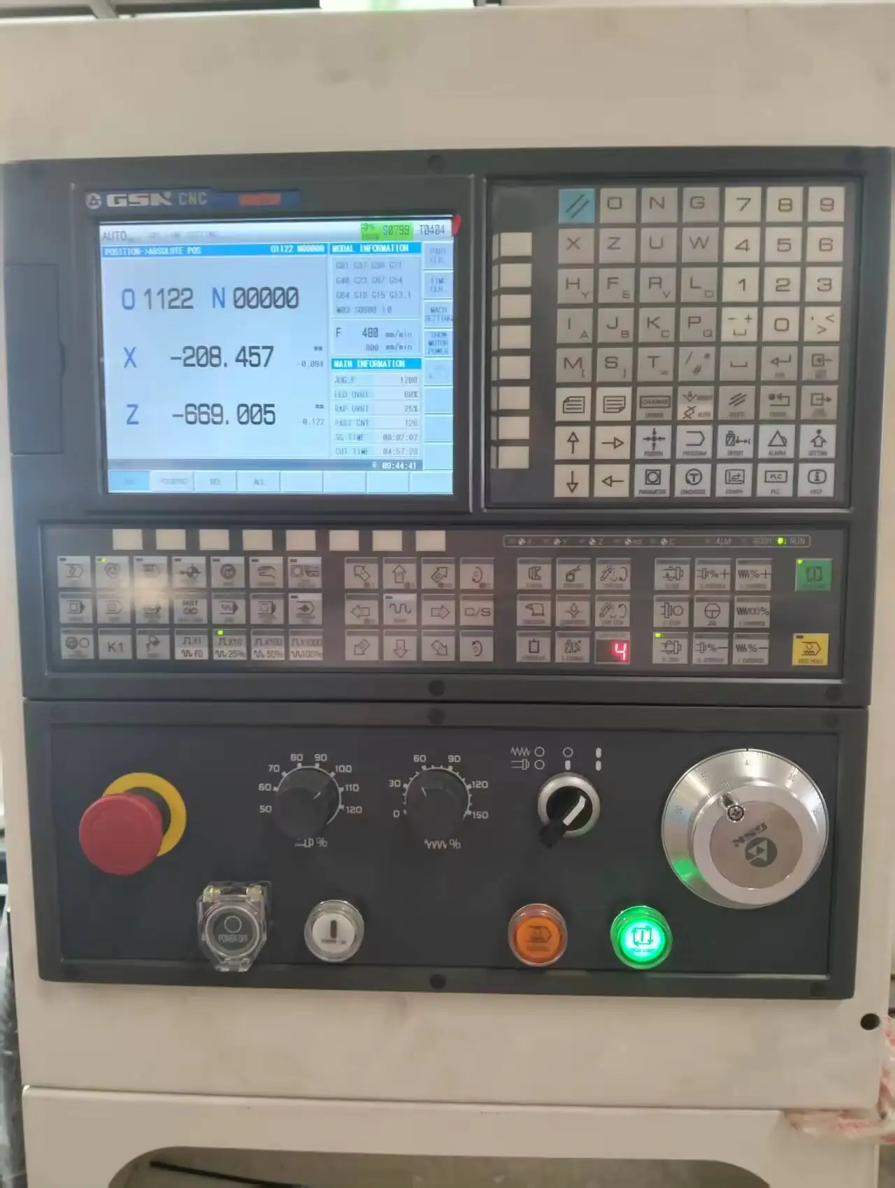 Tornio CNC GSK multifunzionale ad alta precisione automatico a colonna singola a letto piatto orizzontale di servizio medio Ck6140 220V