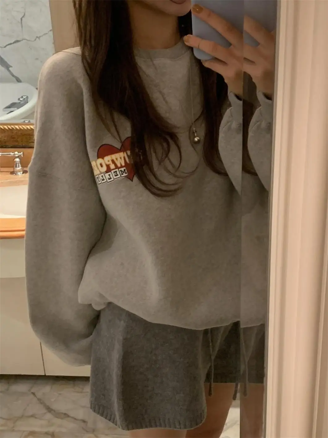 ay American Retro Cartoon Heart Pattern Design Loose Fit Women's Hoodie Korean Version round Ne Long Sve Sweatirt