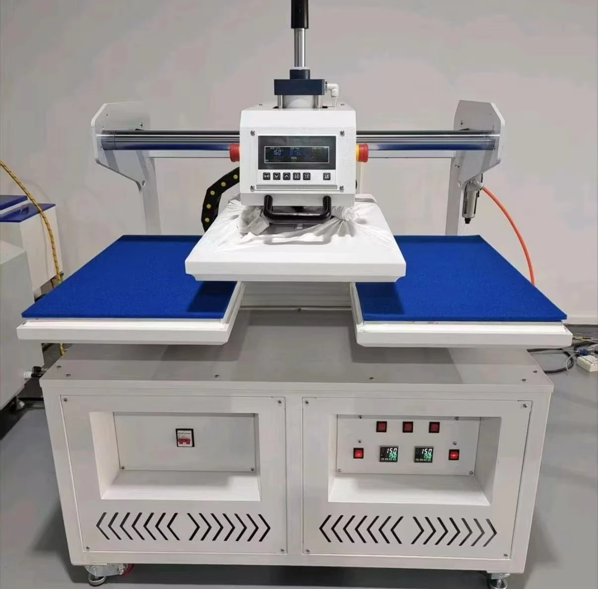 Jerry Industrial Steam Iron Heat Press Machine for T-Shirt Printing 1.5kw Power 220V Voltage 1 Year Warranty
