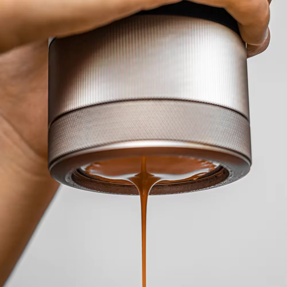 

Оптовая продажа, высококачественная портативная профессиональная мини-кофемашина для эспрессо, легко носить с собой PCM04A