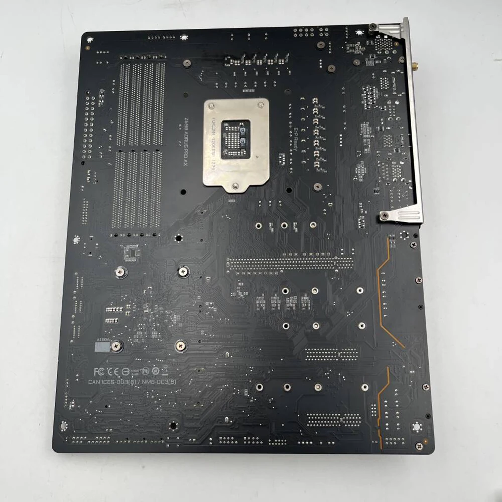 Supports 10-generation and 11-generation Cpu LGA 1200 Desktop Motherboard DDR4 Z590 AORUS PRO AX