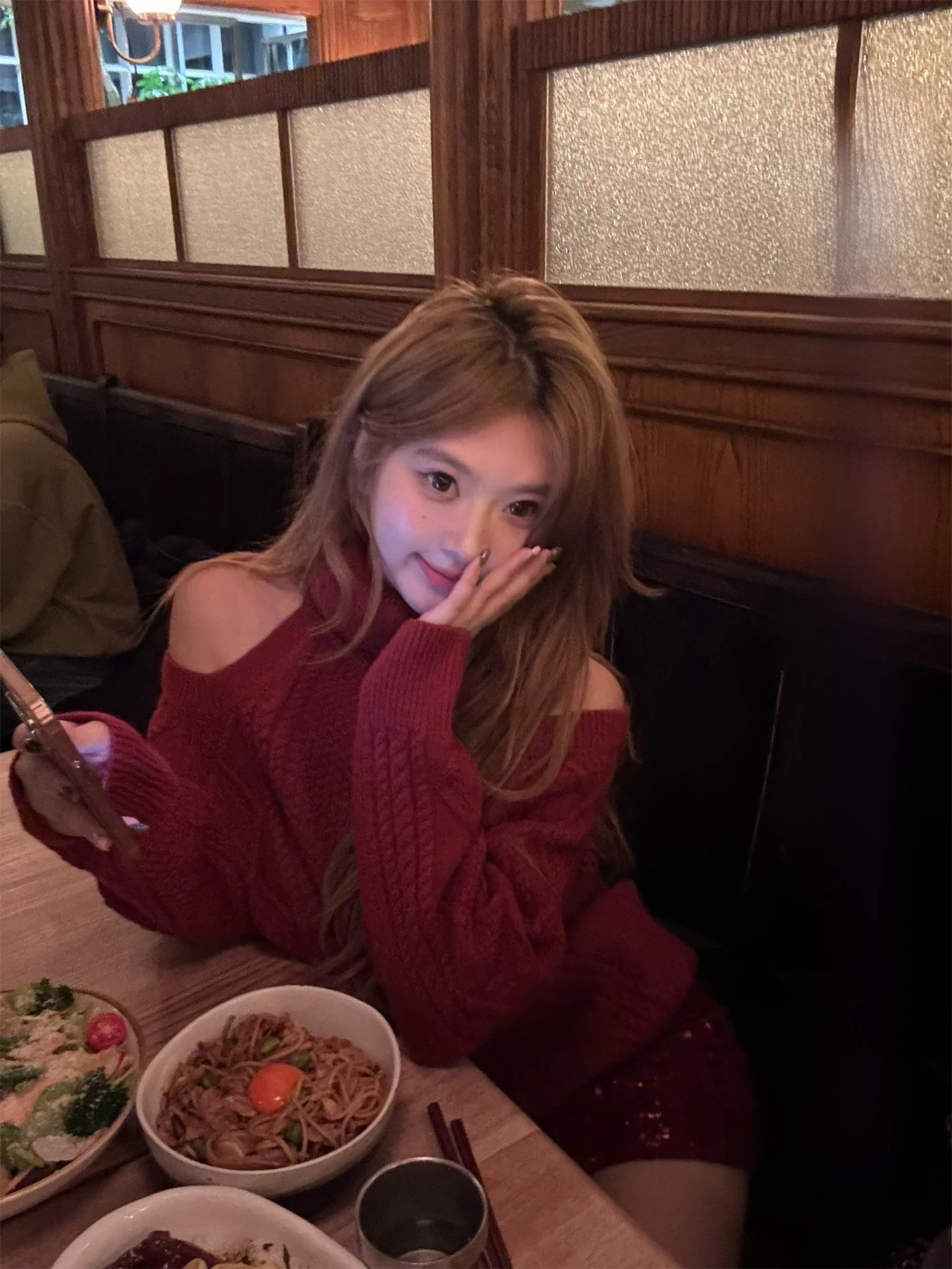 

Retro Sparkling oulder Hole High Collar Sweater And Skirt Set plus Size Women's Faion Korean Sle Winter Warm Casua...