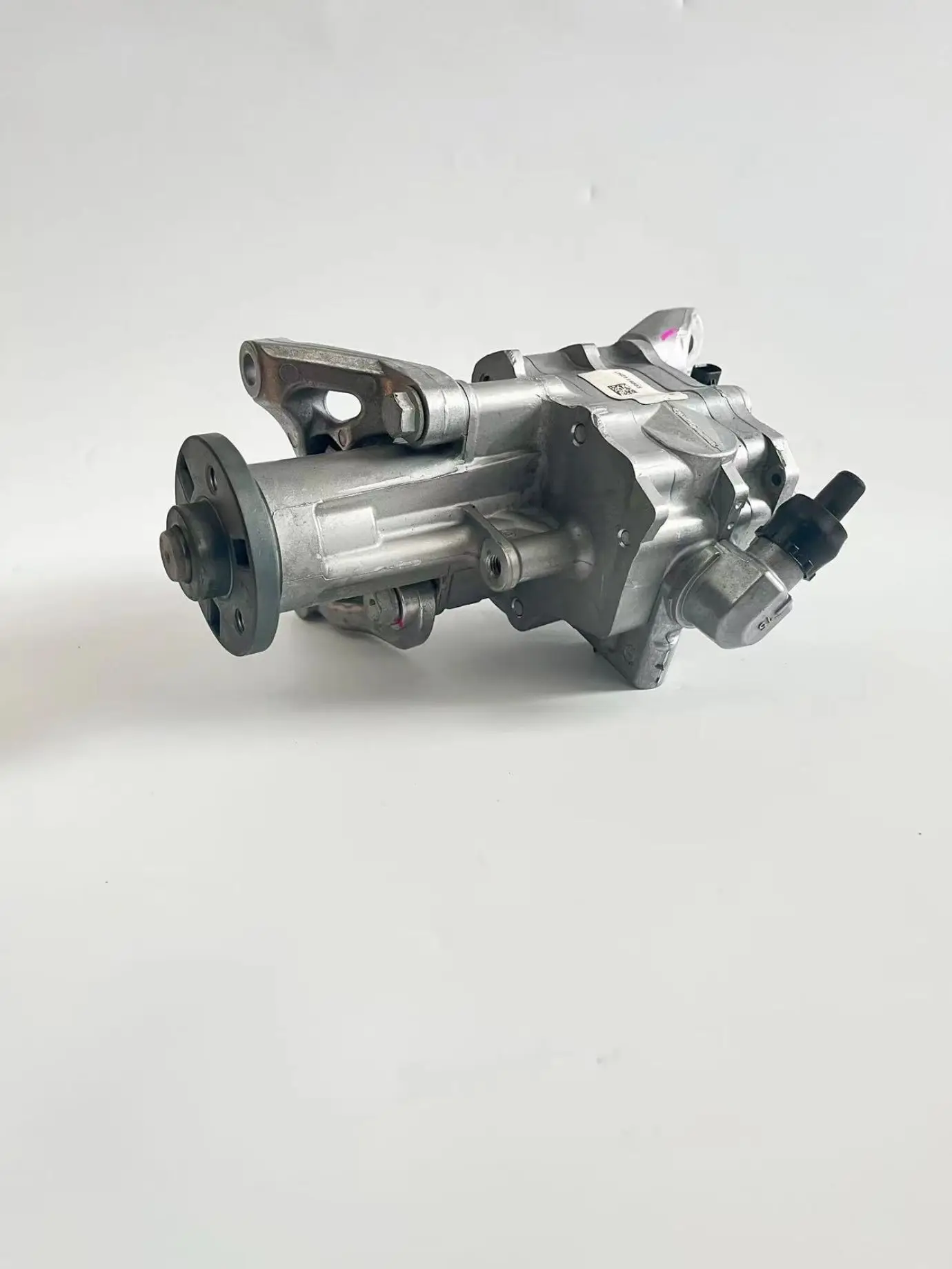 The part number is 32416796454, which is suitable for BMW X5 E70 E71 35iX X6 40iX steering auxiliary pump.