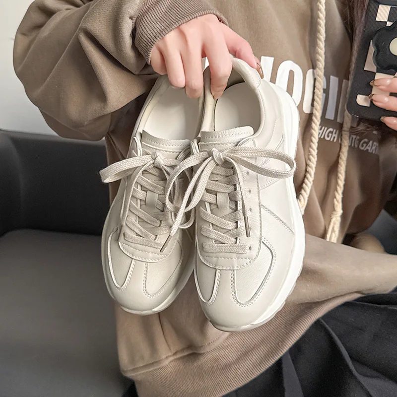 

Новые модные и универсальные женские кроссовки с толстой подошвой, увеличивающие рост и стройнящие фигуру, для спорта и отдыха.