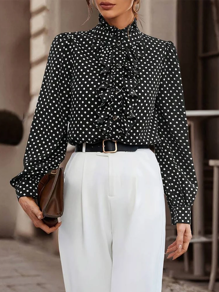 Camicia da donna alla moda con maniche a sbuffo con stampa a pois, top elegante alla moda per pendolari