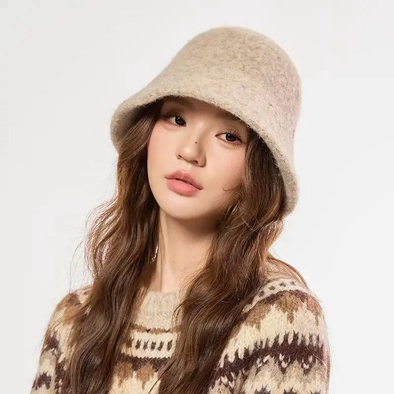 2025 مصمم م الصوف قبعة بحافة دافئة للنساء موضة صياد الشتاء Ins موضة السيدات رقيق بنما قبعات جرس حافة مستديرة #1