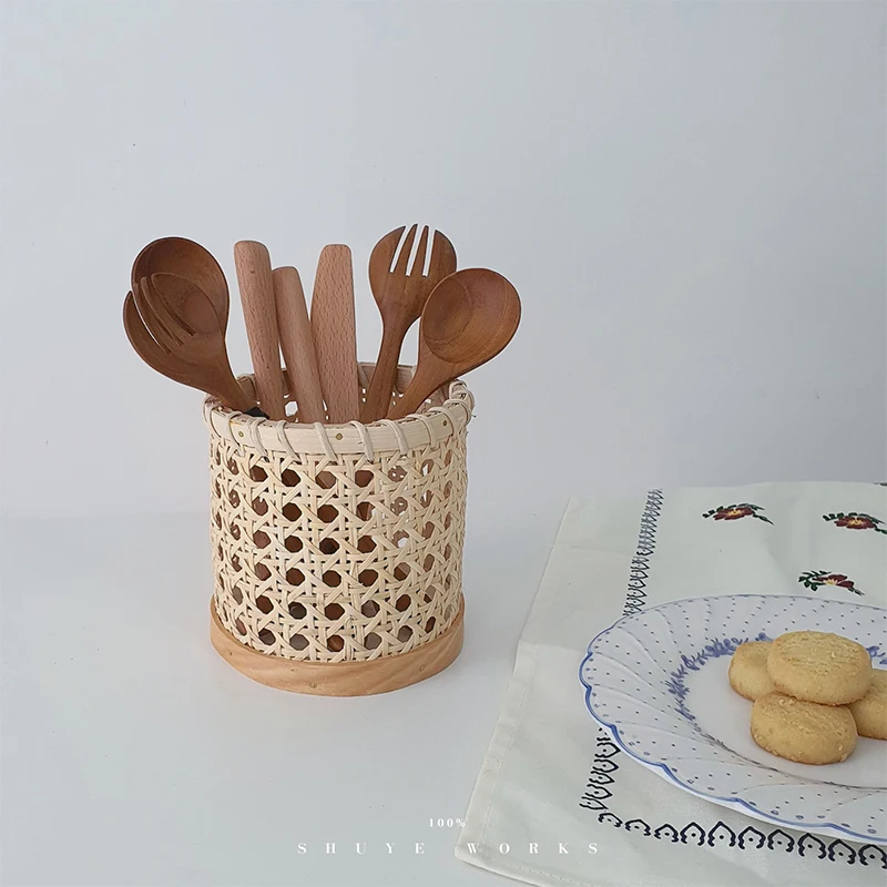1Pc Rattan Chopsticks Storage Handmade Spoon Organizer Holder Pen Pencils Organization Vase Support Home Kitchen Table Decor