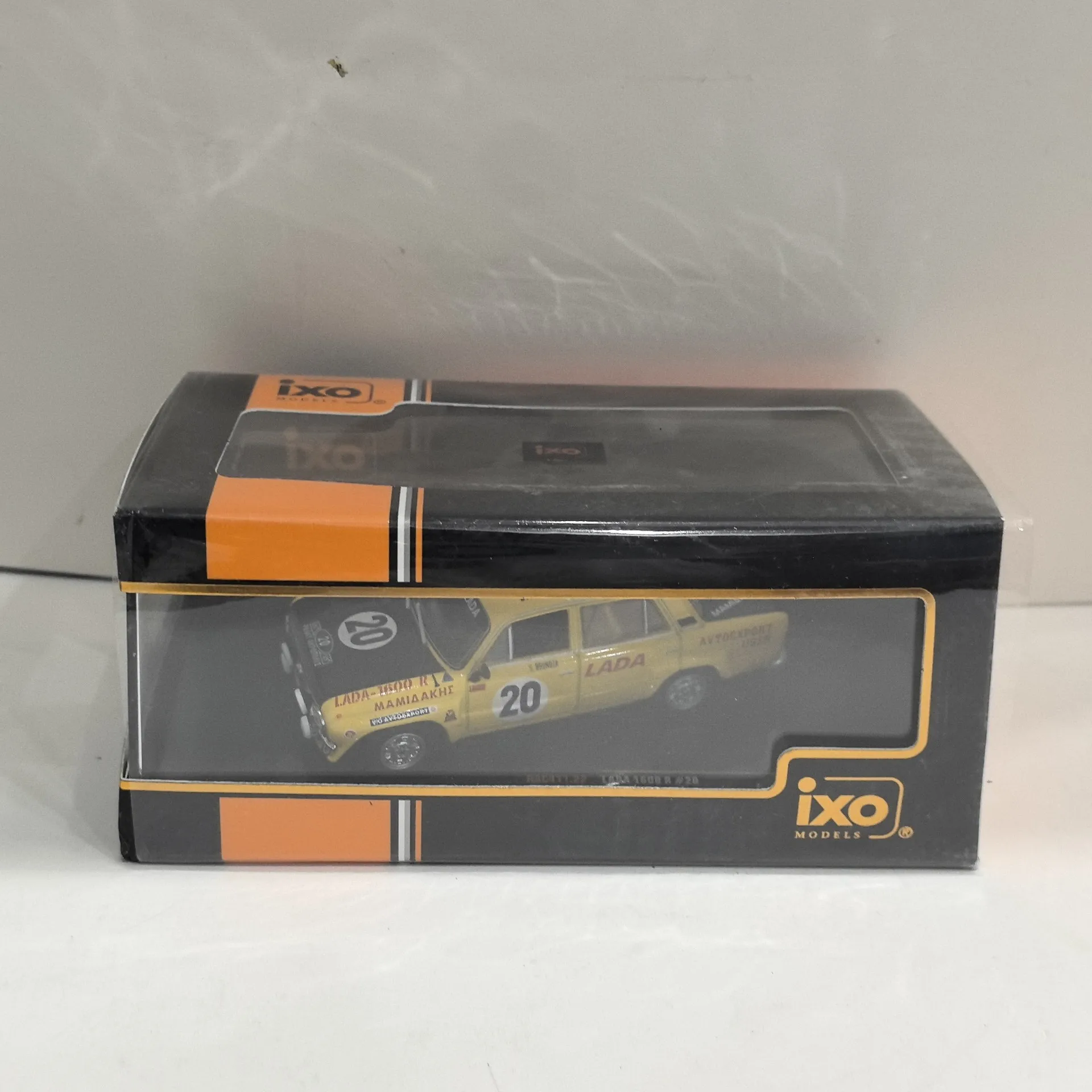 

Литье под давлением IXO масштаб 1:43 LADA 1600R # 20 1978 Леда, модель автомобиля из сплава, Коллекционная игрушка, подарок, сувенир, витрина, орнамент