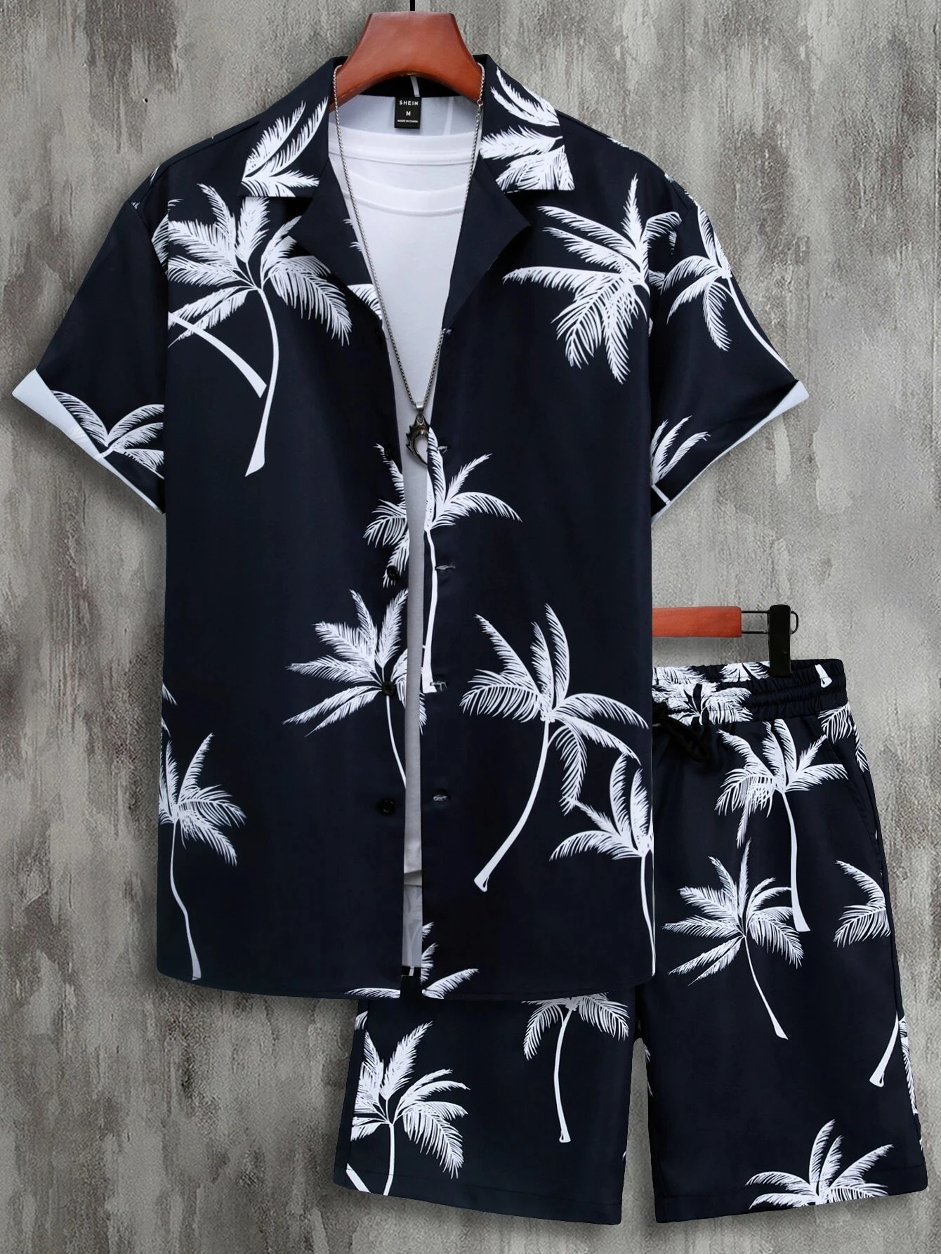 Summer Men\'s and Women\'s Short Sleeve Shirt Set Tropical Plant Palm Tree Print Fashion Lapel Button Top Shorts