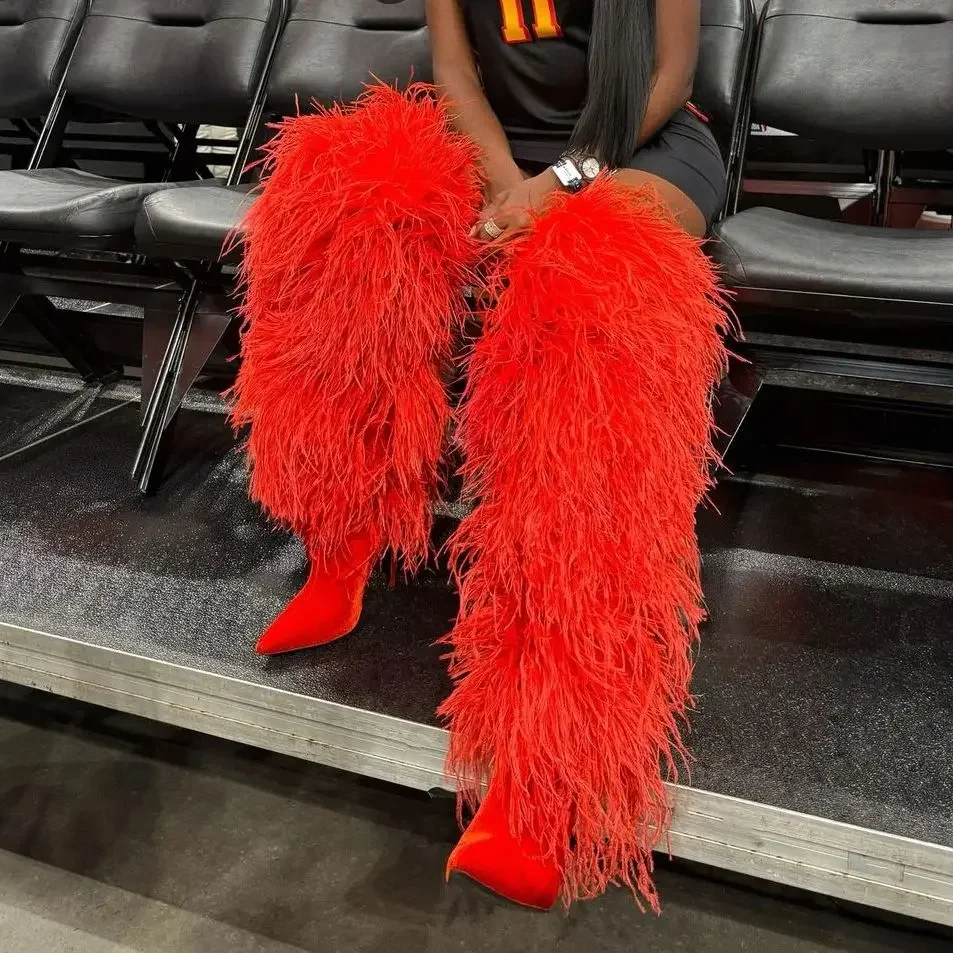 

Зимние черные меховые сапоги для женщин: сексуальные, высокие до колена, на шпильке, с острым носком, теплые, в уличном стиле, модные, с мягким мехом, для сцены