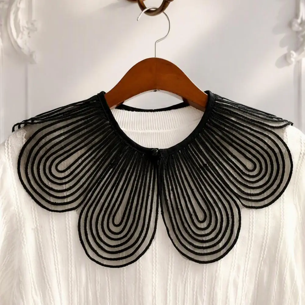 Layering Neckpiece for Blouses Elegant Embroidery Petals Faux Collar for Women Decorative Small Cloak Shawl Wrap for Shirts