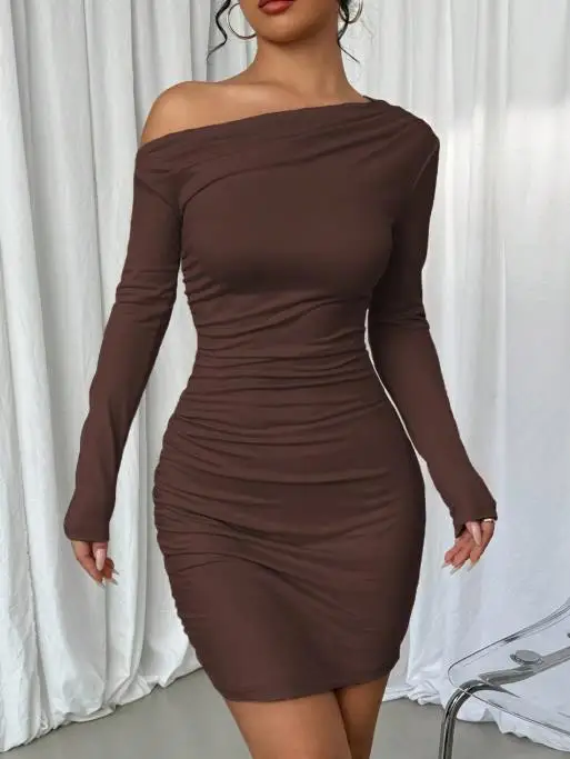 

Autumn New Slanted Shoulder Long Sleeved One Step Skirt Solid Color Sexy Waist Cinching Women's Slanted Collar Hip Hugging Dress