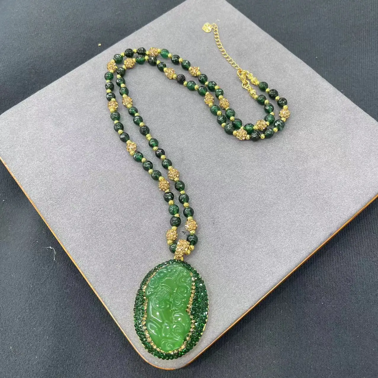DIY accessories Directly from the manufacturer, natural chalcedony agate strokes rice Pisweater chain Douyin fashion French pers