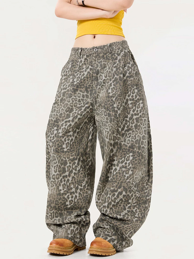 Fashion Retro Leopard Curved Jeans Men Women 2025 Autumn New Loose Comfort Denim Pants Handsome Chic Personality Denim Trousers